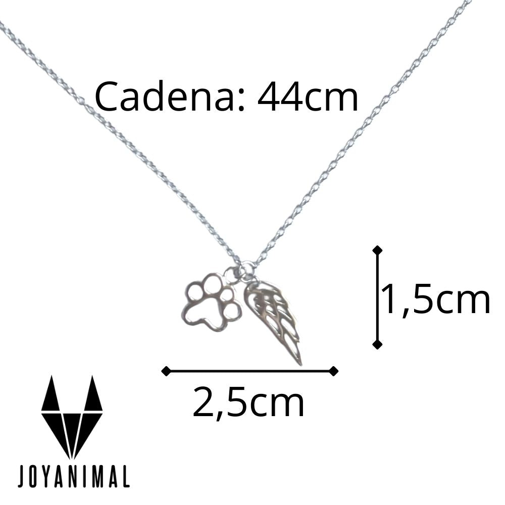 InfografÃa con las medidas de la cadena (44cm.) y los colgantes de huella y ala de 1,5 x 2,5 cm.