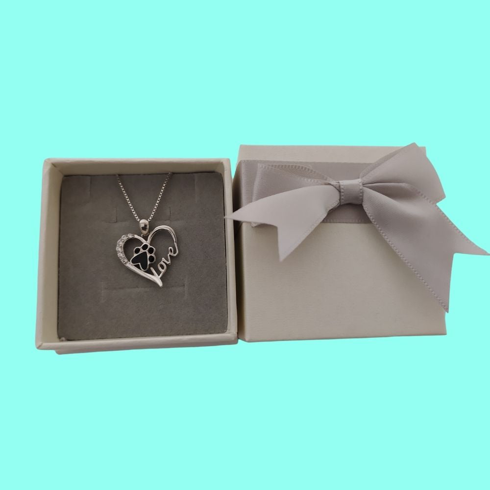 Gargantilla de corazón de plata con huellita de zirconita y brillantes en caja regalo de el corte inglés